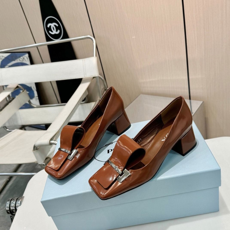 Pra*a high heels
